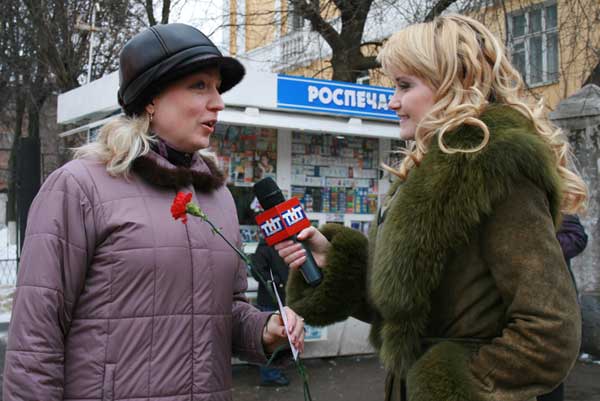 ТНТ поздравляет с 8 Марта