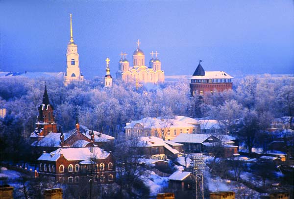     .  .  /  Frosty silence in the old town.  Vladimir.